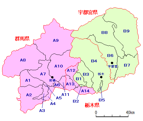 ���E����